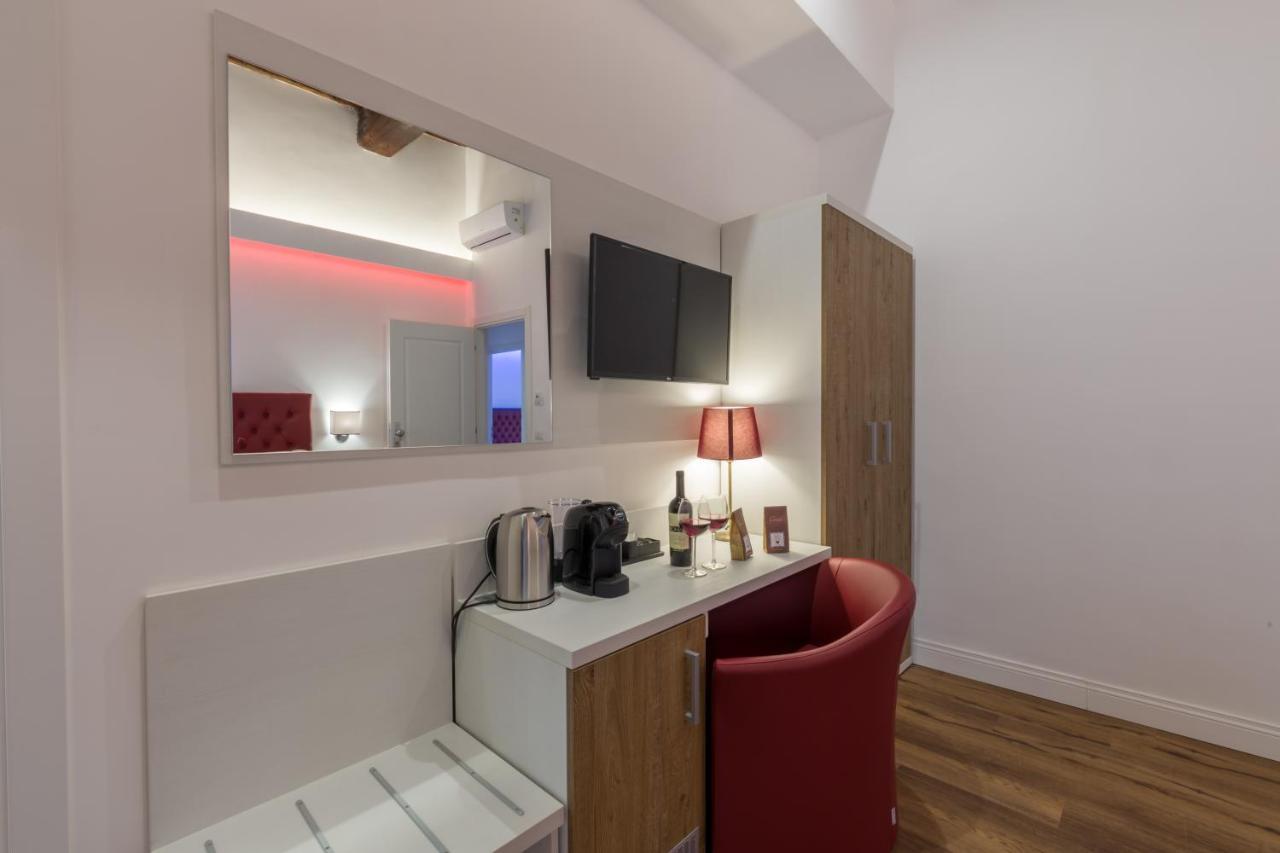 Magenta Luxury Argentina Hotel Рим Екстериор снимка